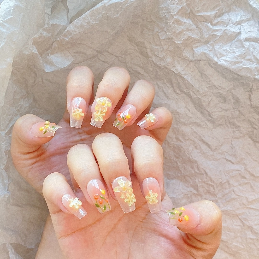 Tulip Whisper – Spring Garden Press-On Nails