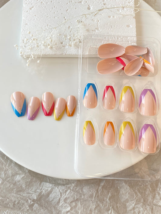 Color Pop Tips – Geometric Gradient Press-On Nails