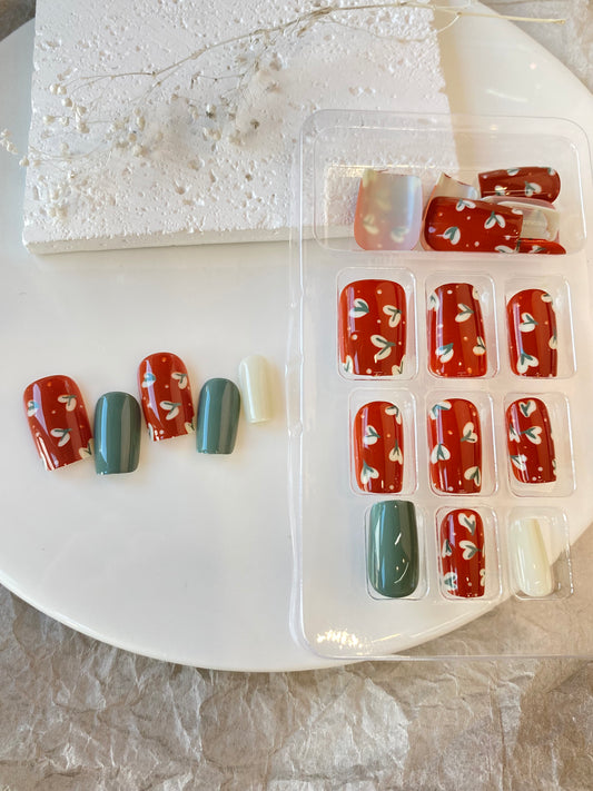 Petal Mosaic – Earth-tone Accent Press-On Nails