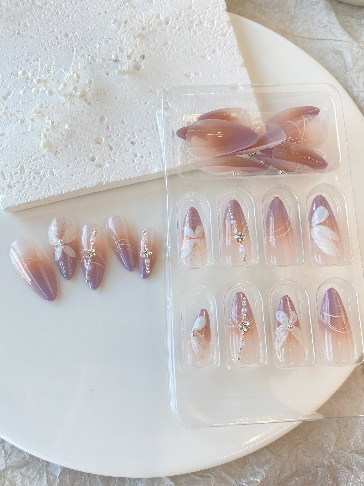 Petal Veil – Ombré Floral Press-On Nails