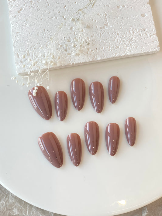 Velvet Mauve – Glossy Minimalist Press-On Nails